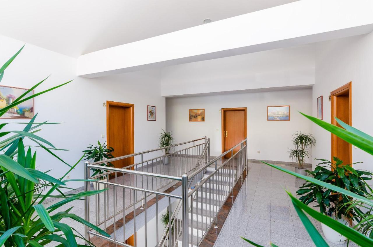 Apartments Villa Perla 杜布罗夫尼克 外观 照片